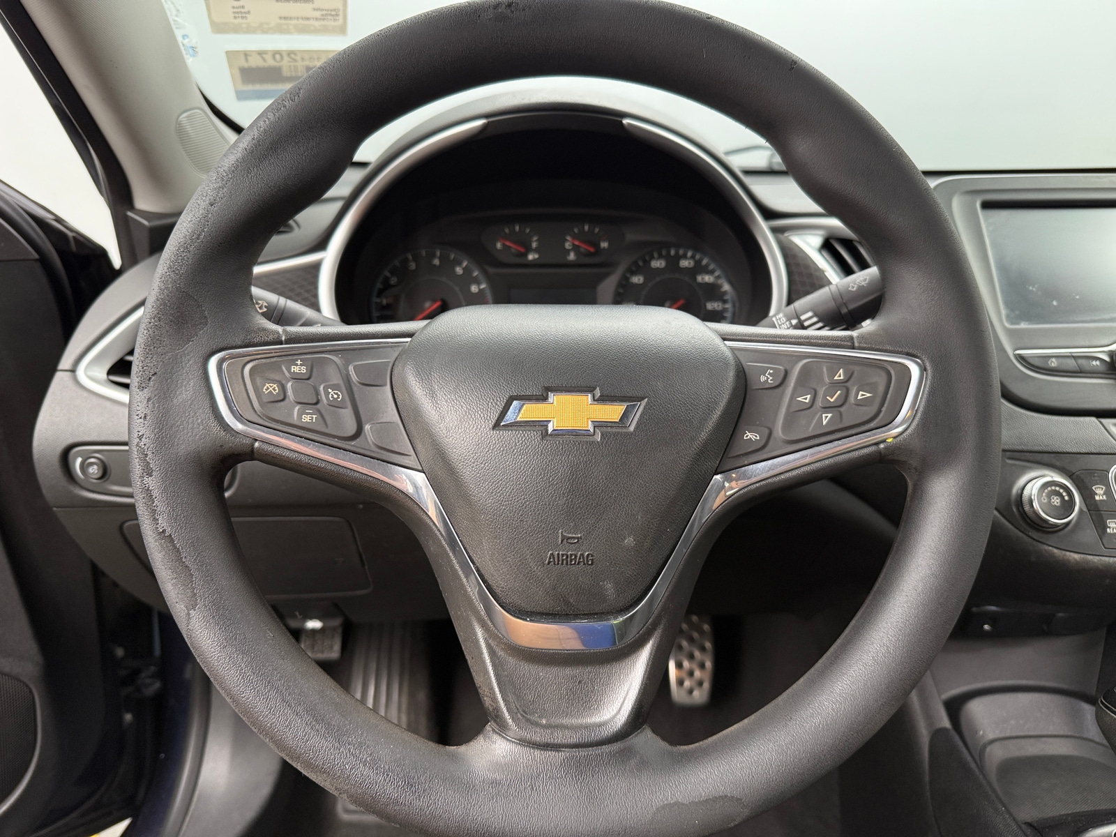 Thumbnail: 2016 Chevrolet Malibu - 5