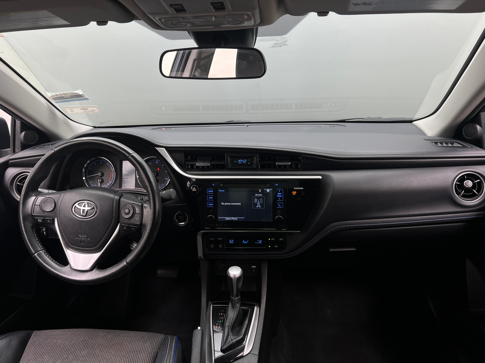 Thumbnail: 2017 Toyota Corolla - 3