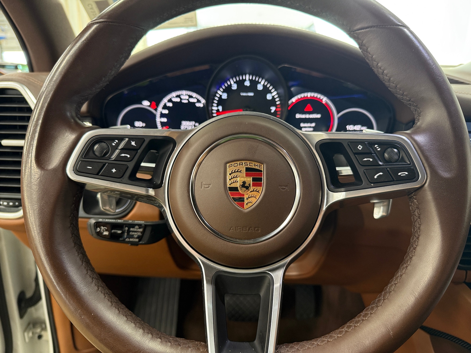 Thumbnail: 2020 Porsche Cayenne - 4