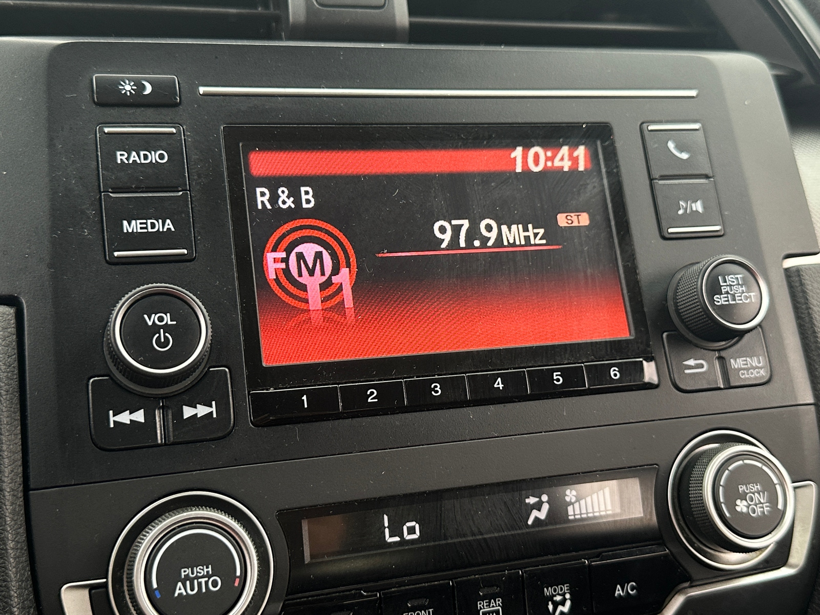 Thumbnail: 2016 Honda Civic - 4