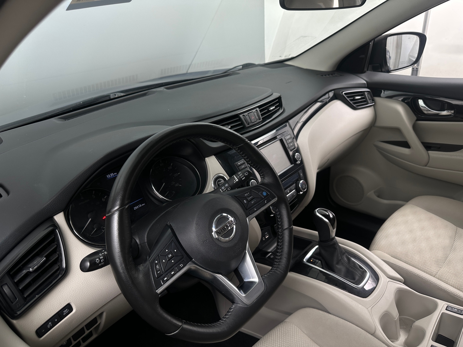 Thumbnail: 2019 Nissan Rogue Sport - 3