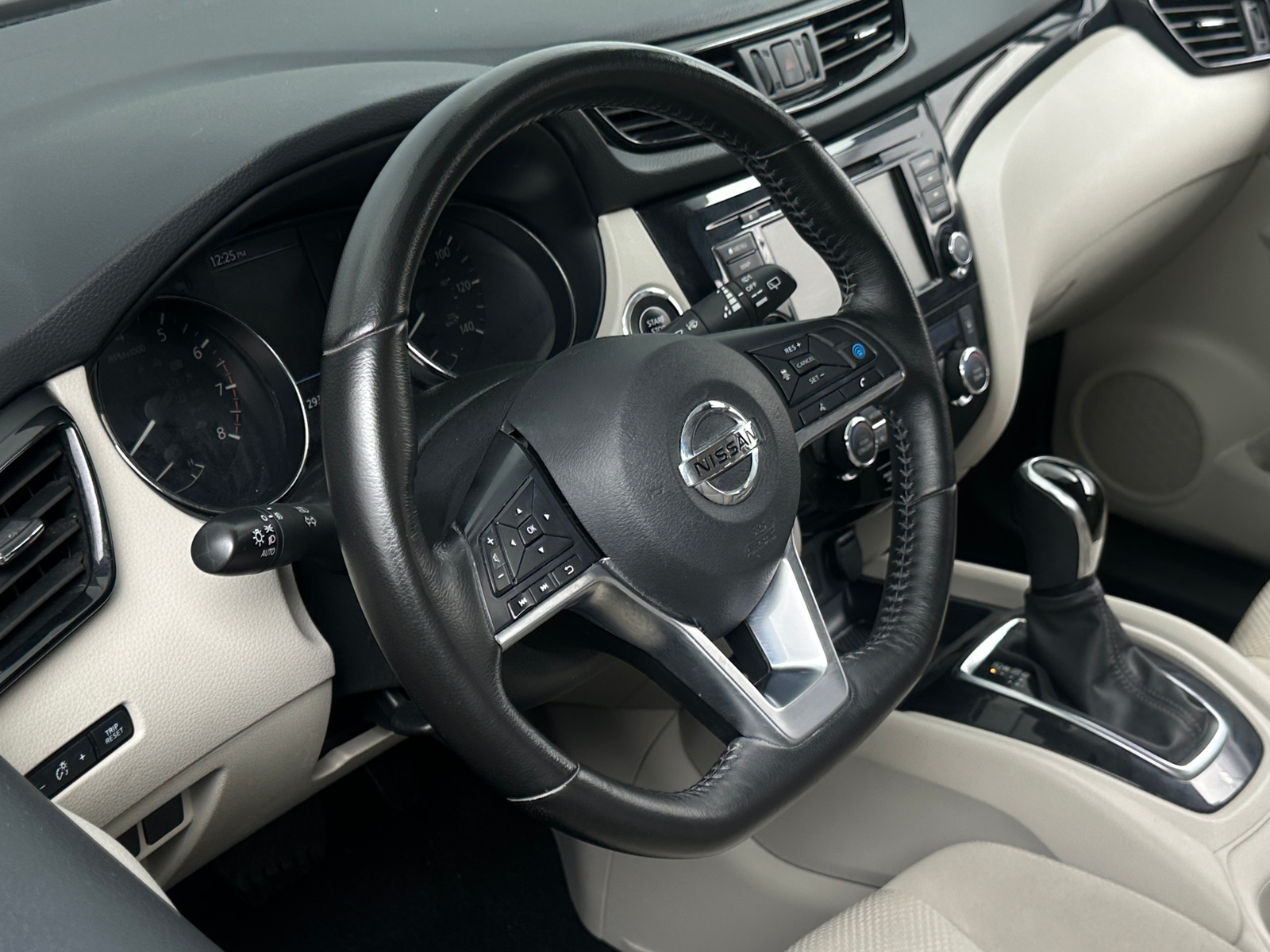 Thumbnail: 2019 Nissan Rogue Sport - 5