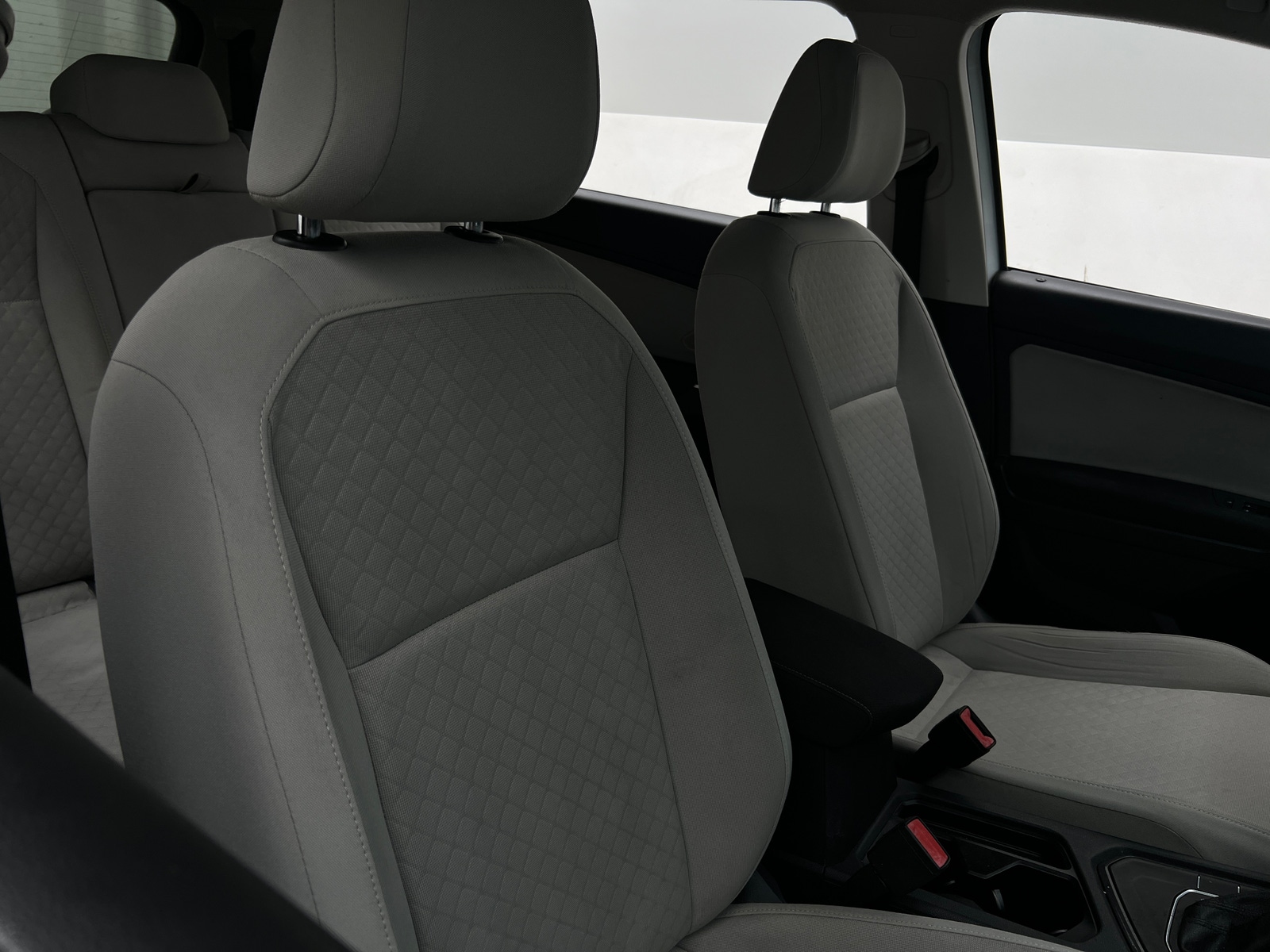 Thumbnail: 2020 Volkswagen Tiguan - 2
