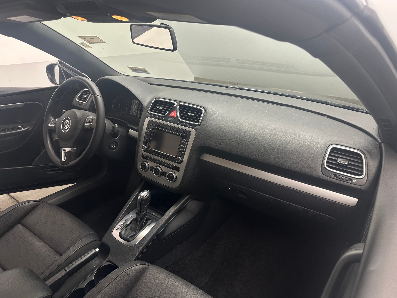Thumbnail: 2013 Volkswagen Eos - 2