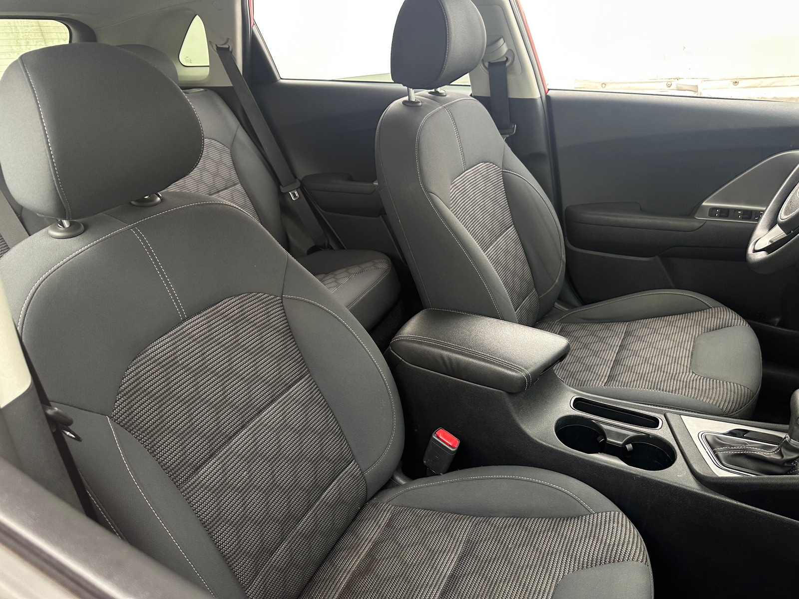 Thumbnail: 2019 Kia Niro - 2