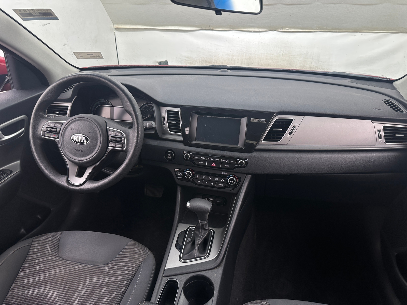 Thumbnail: 2019 Kia Niro - 3