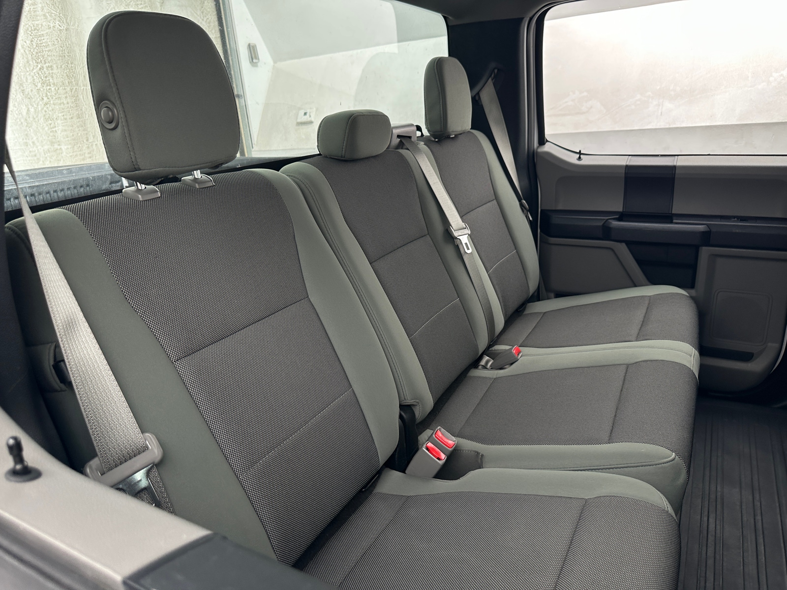 Thumbnail: 2015 Ford Econoline - 6