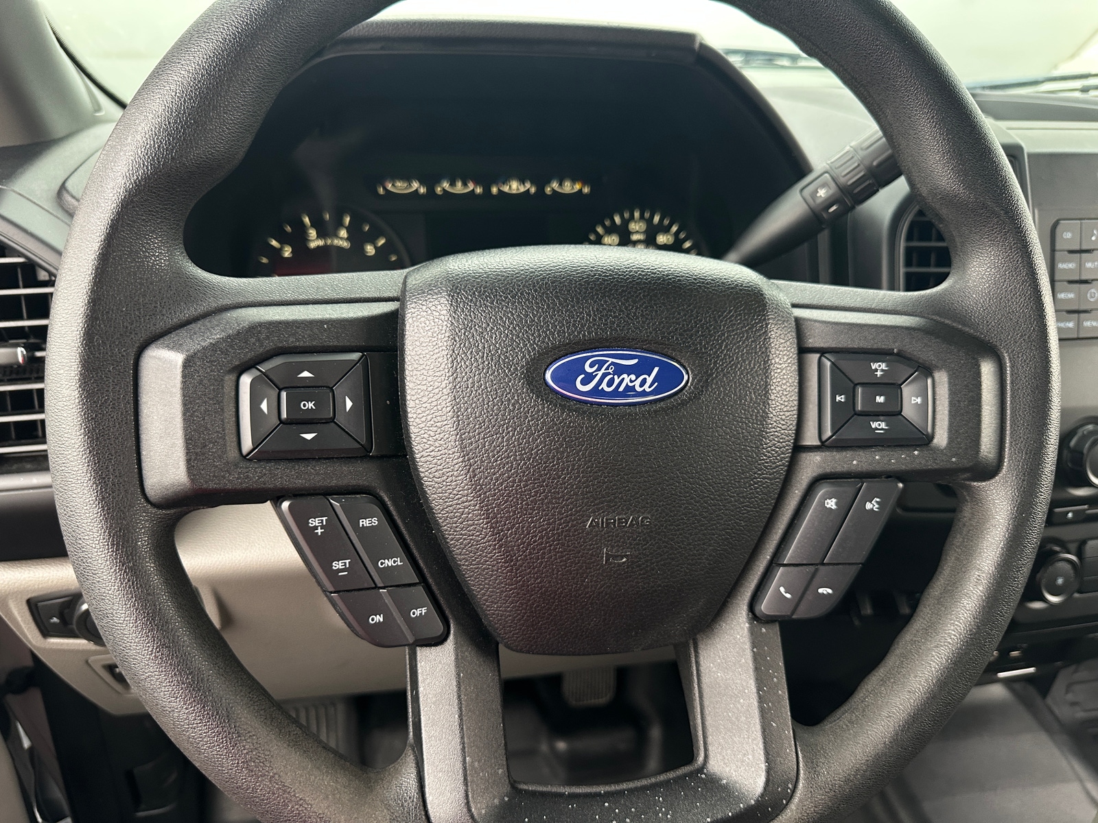 Thumbnail: 2015 Ford Econoline - 5
