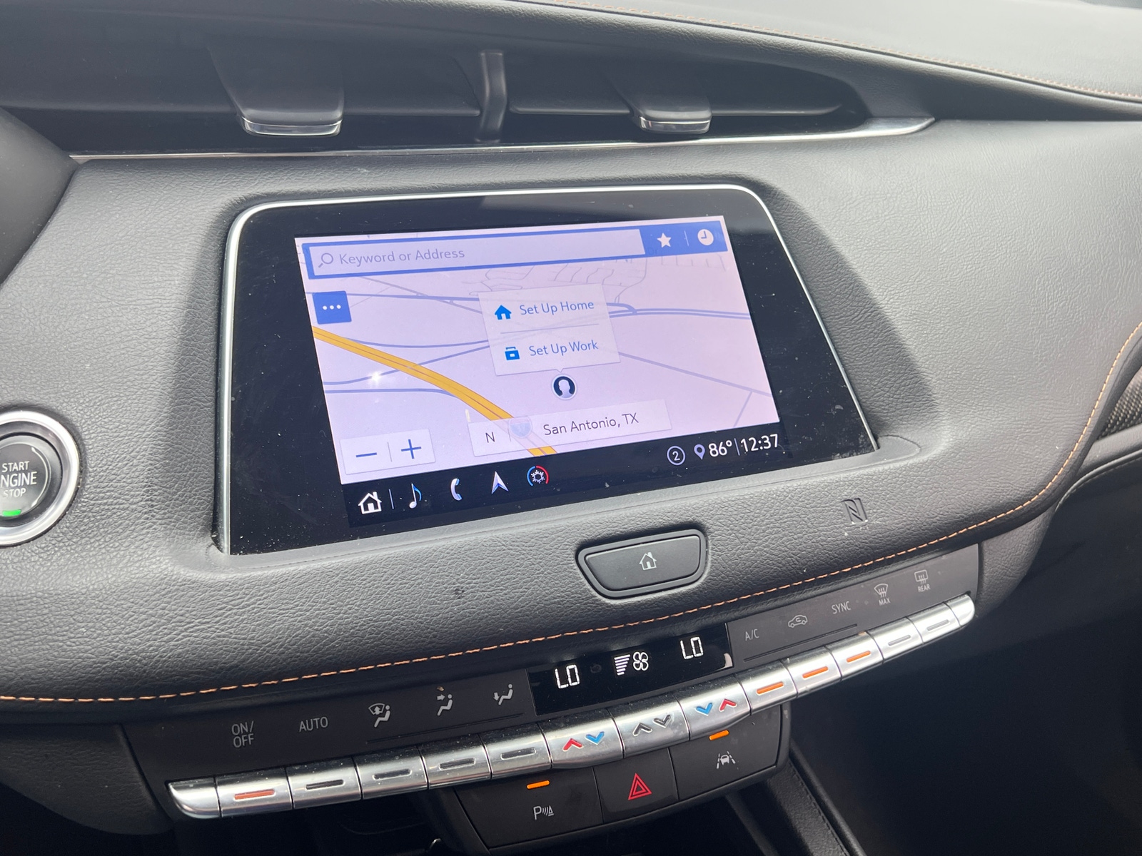 Thumbnail: 2020 Cadillac XT4 - 3