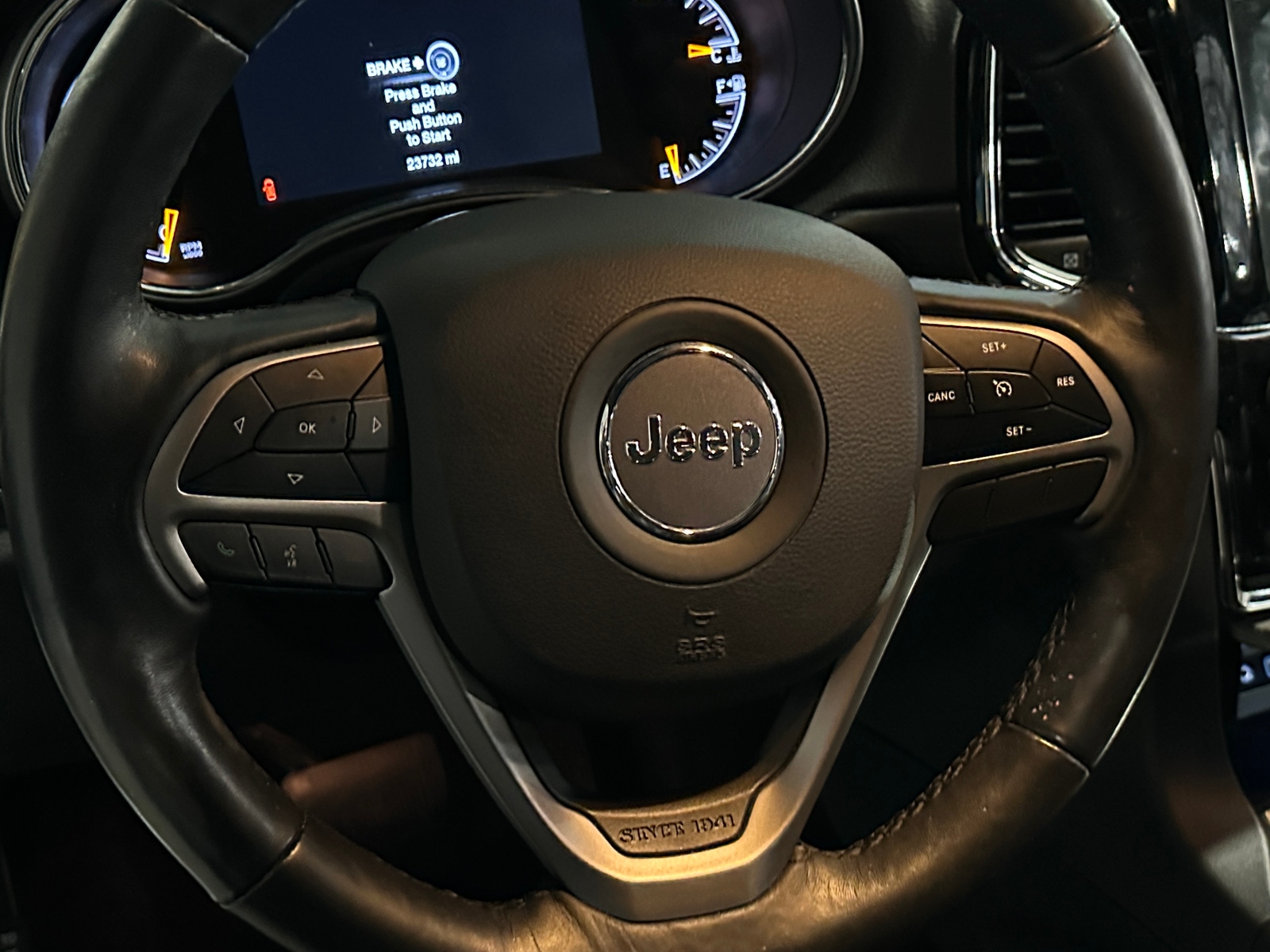 Thumbnail: 2019 Jeep Grand Cherokee - 4
