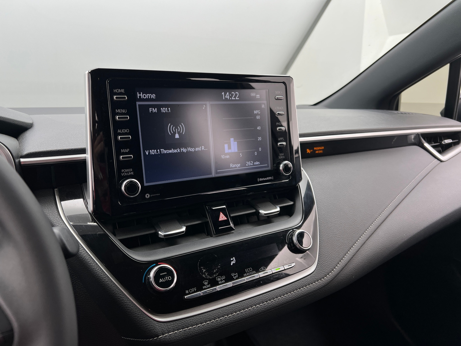 Thumbnail: 2021 Toyota Corolla - 4