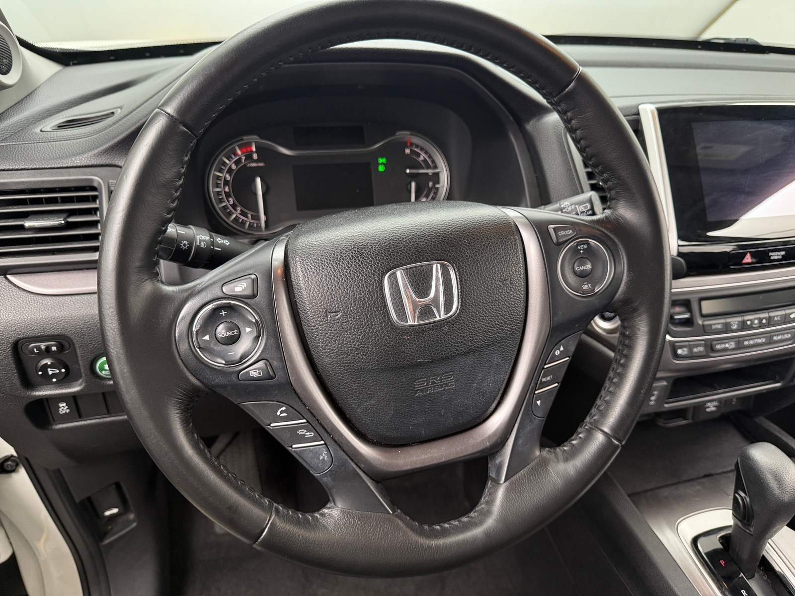 Thumbnail: 2018 Honda Pilot - 4