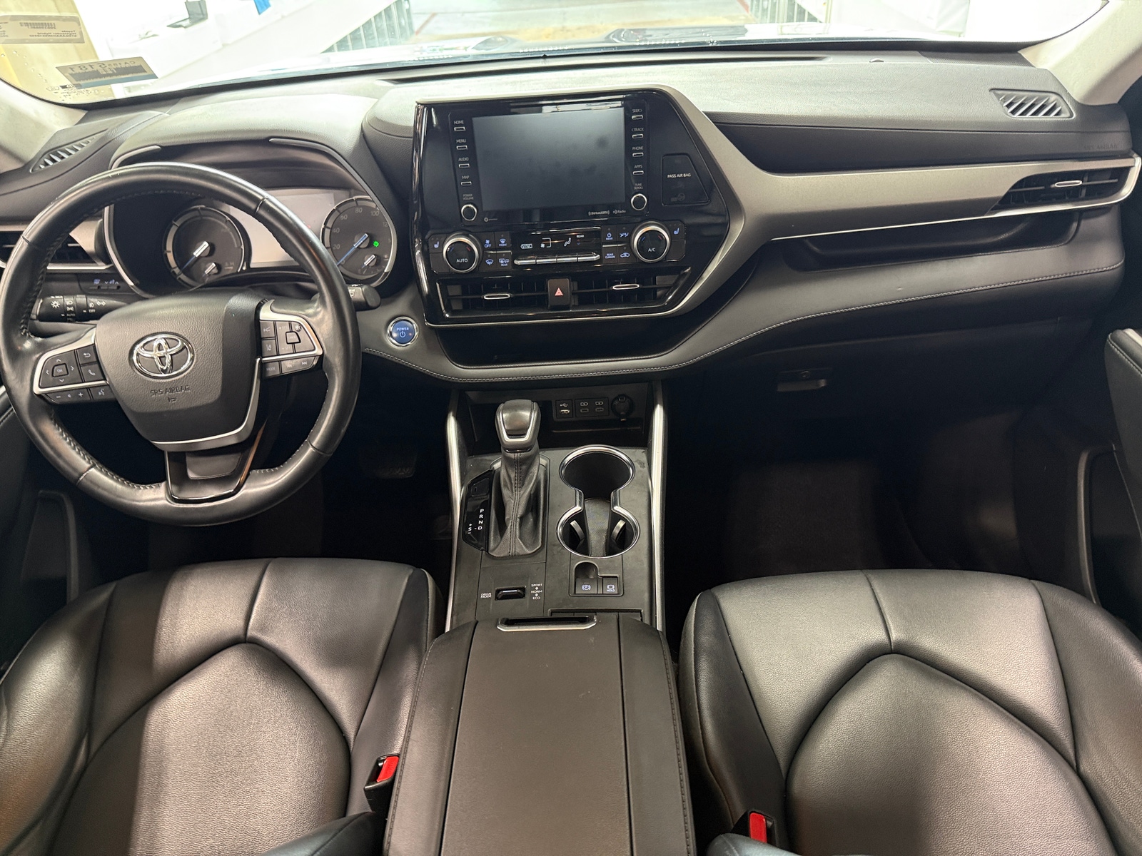 Thumbnail: 2022 Toyota Highlander - 2