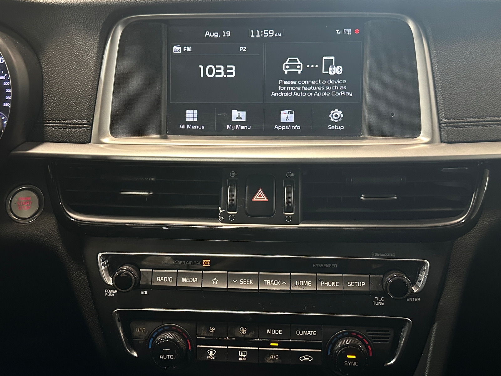 Thumbnail: 2019 Kia Optima - 4