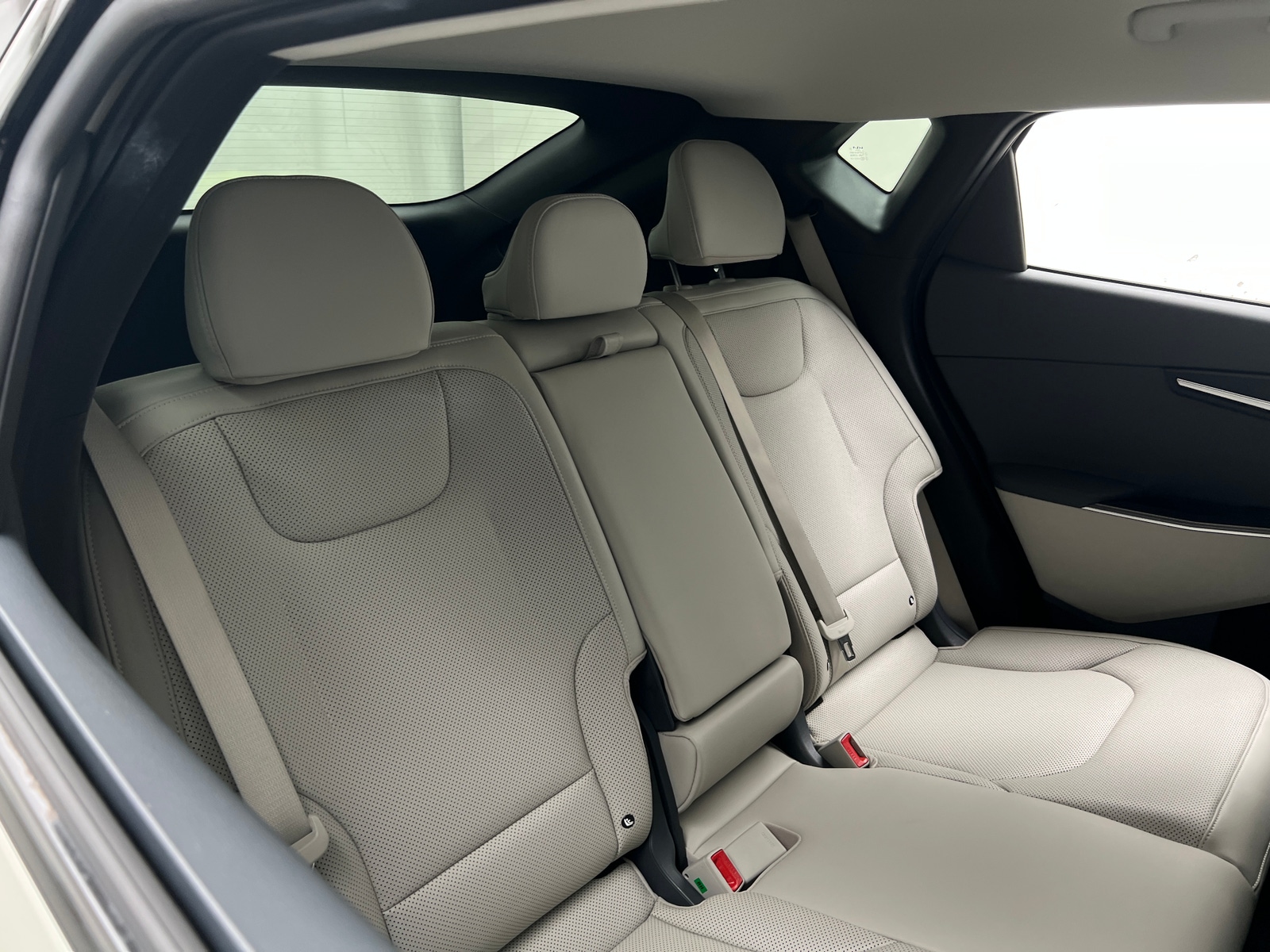 Thumbnail: 2023 Kia EV6 - 5