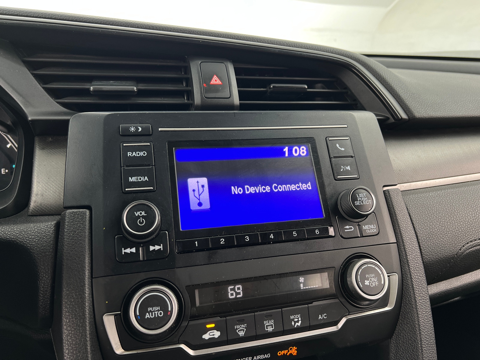Thumbnail: 2019 Honda Civic - 4