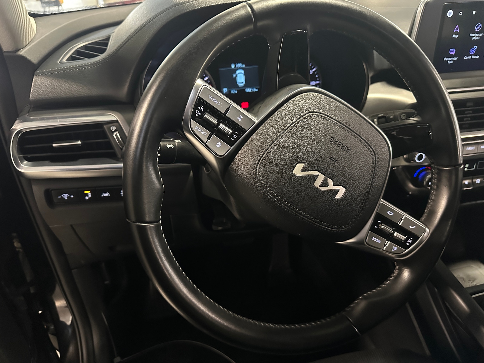 Thumbnail: 2022 Kia Telluride - 4