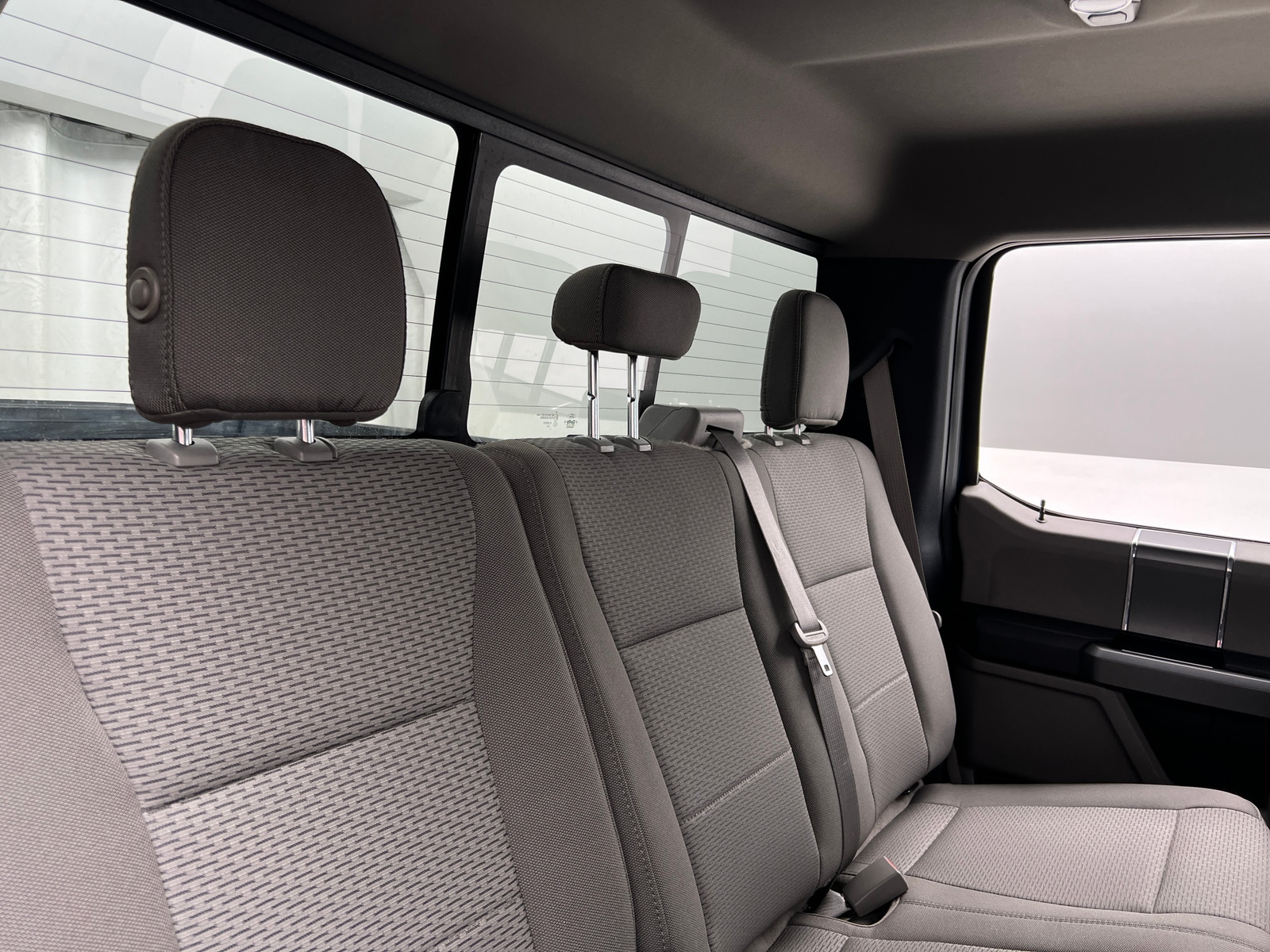 Thumbnail: 2018 Ford Econoline - 6