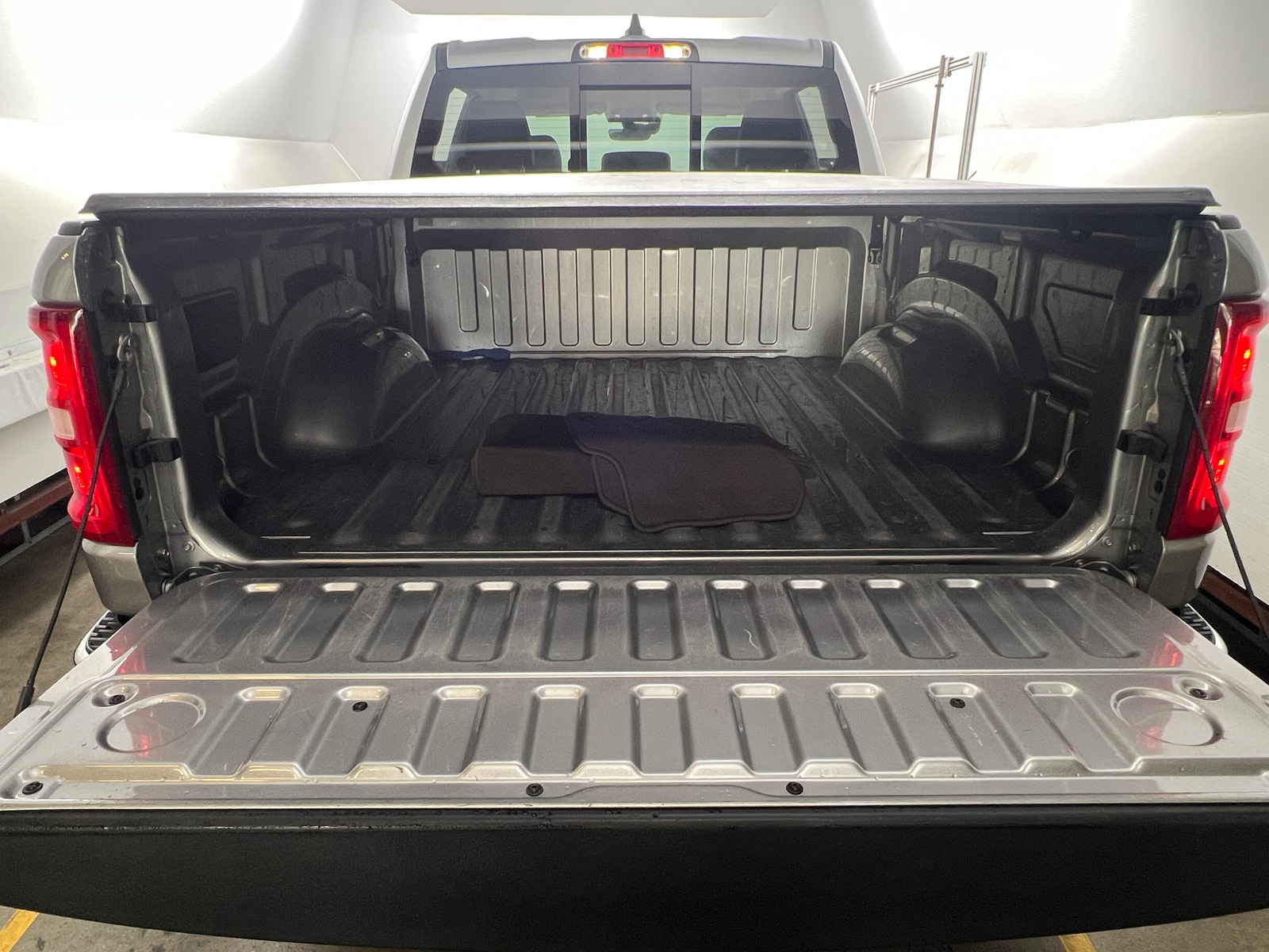 Thumbnail: 2025 RAM 1500 - 6