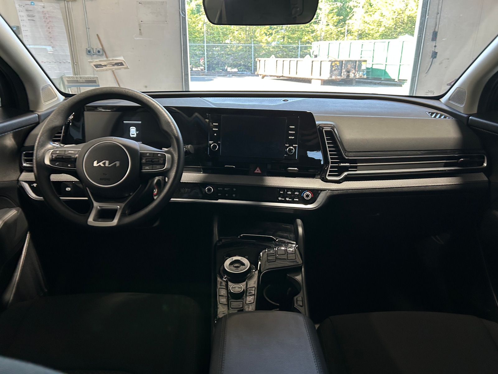 Thumbnail: 2023 Kia Sportage - 3
