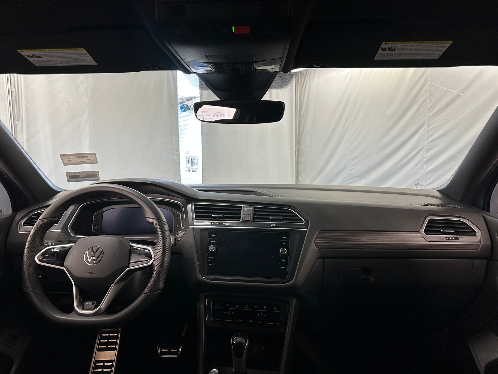 Thumbnail: 2024 Volkswagen Tiguan - 2