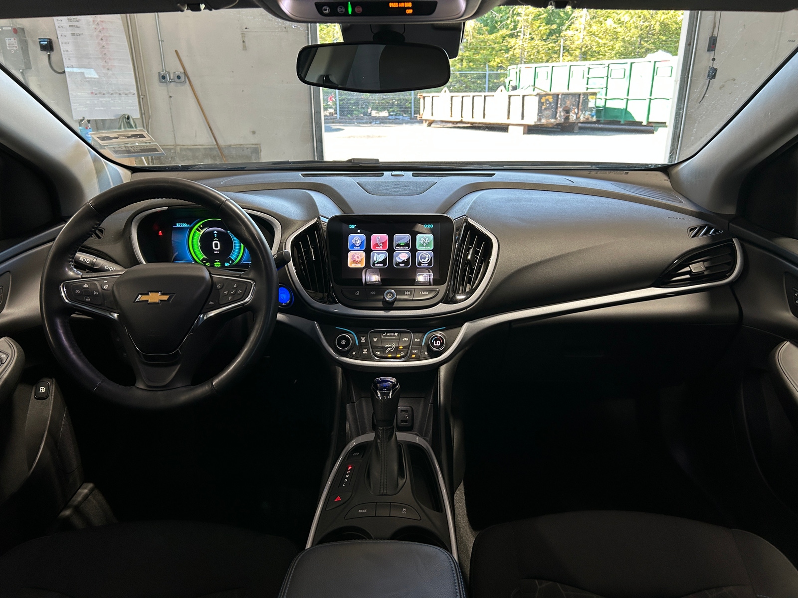 Thumbnail: 2017 Chevrolet Volt - 3