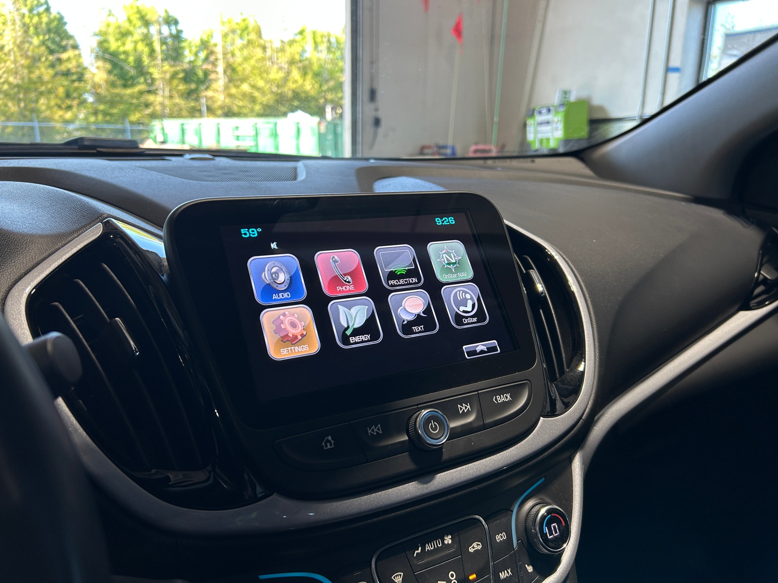 Thumbnail: 2017 Chevrolet Volt - 4