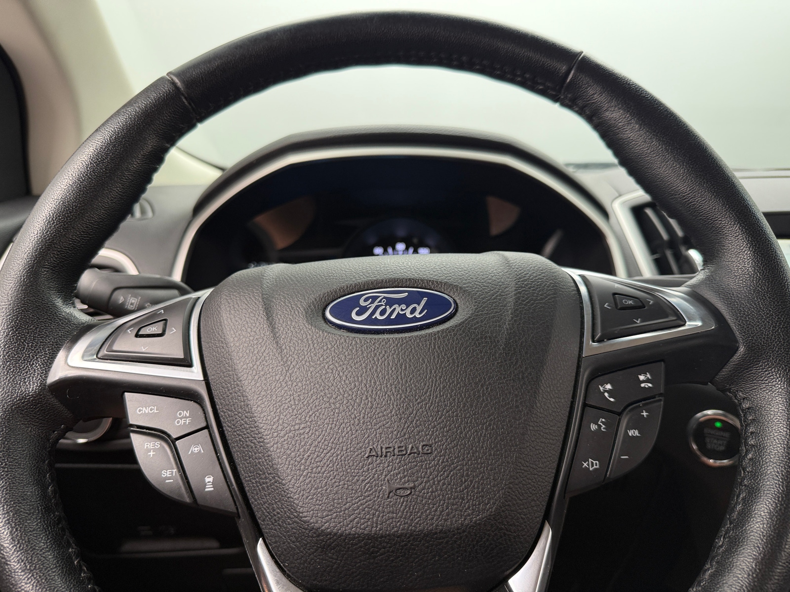 Thumbnail: 2020 Ford Edge - 4