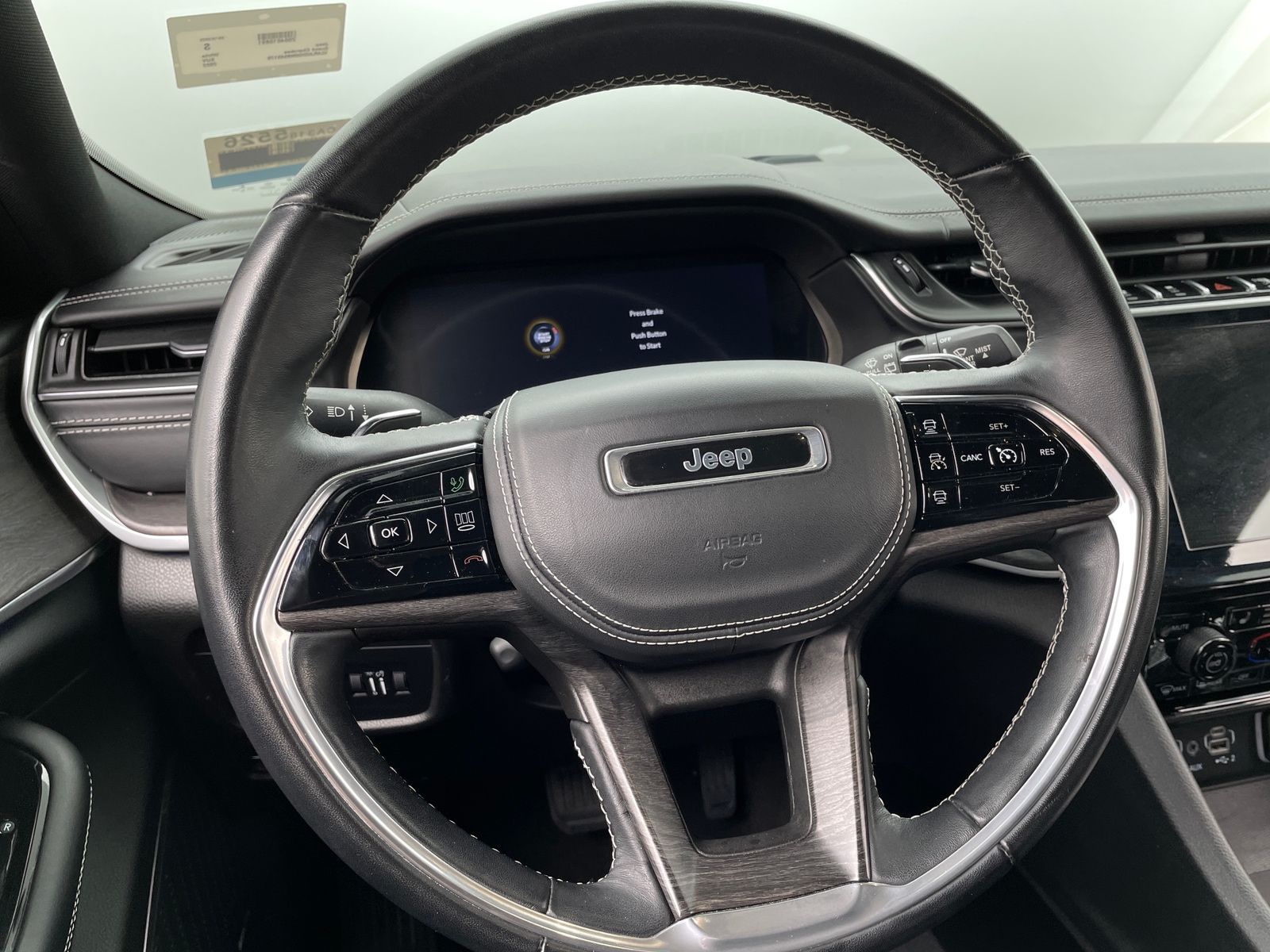 Thumbnail: 2022 Jeep Grand Cherokee - 4