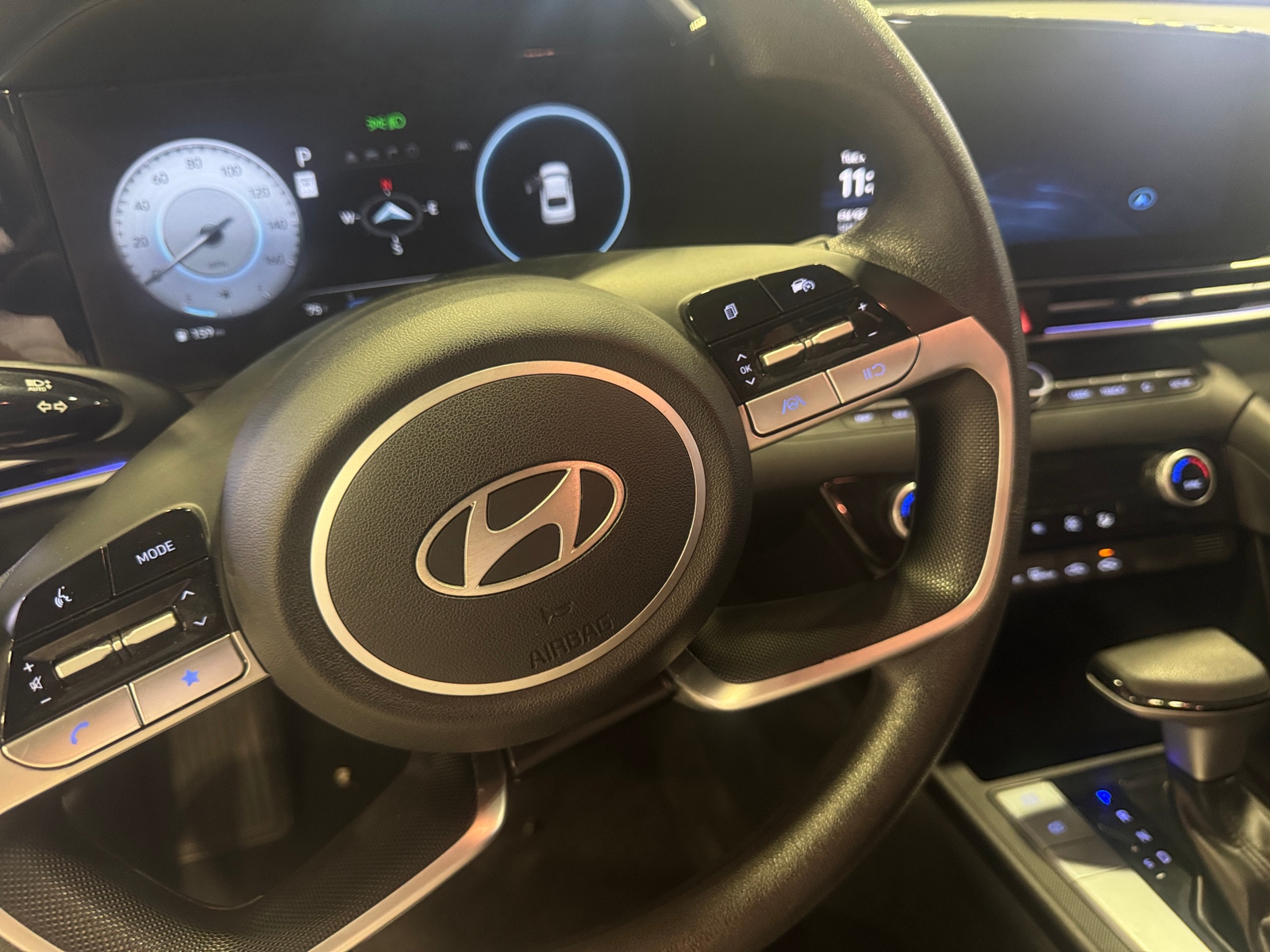 Thumbnail: 2024 Hyundai Elantra - 4