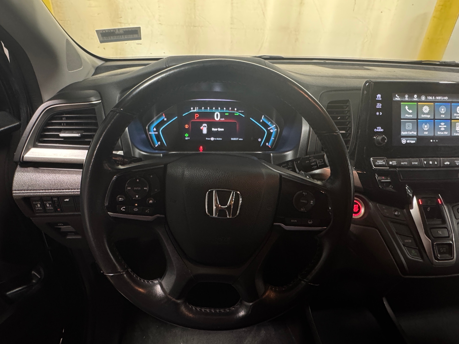 Thumbnail: 2018 Honda Odyssey - 4