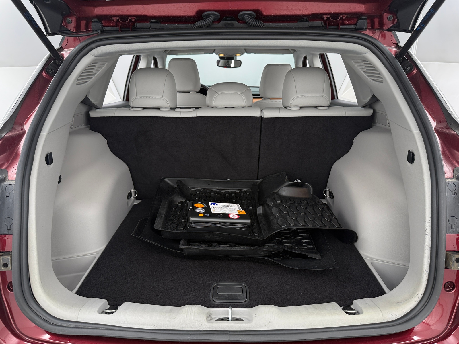 Thumbnail: 2022 Jeep Compass - 6