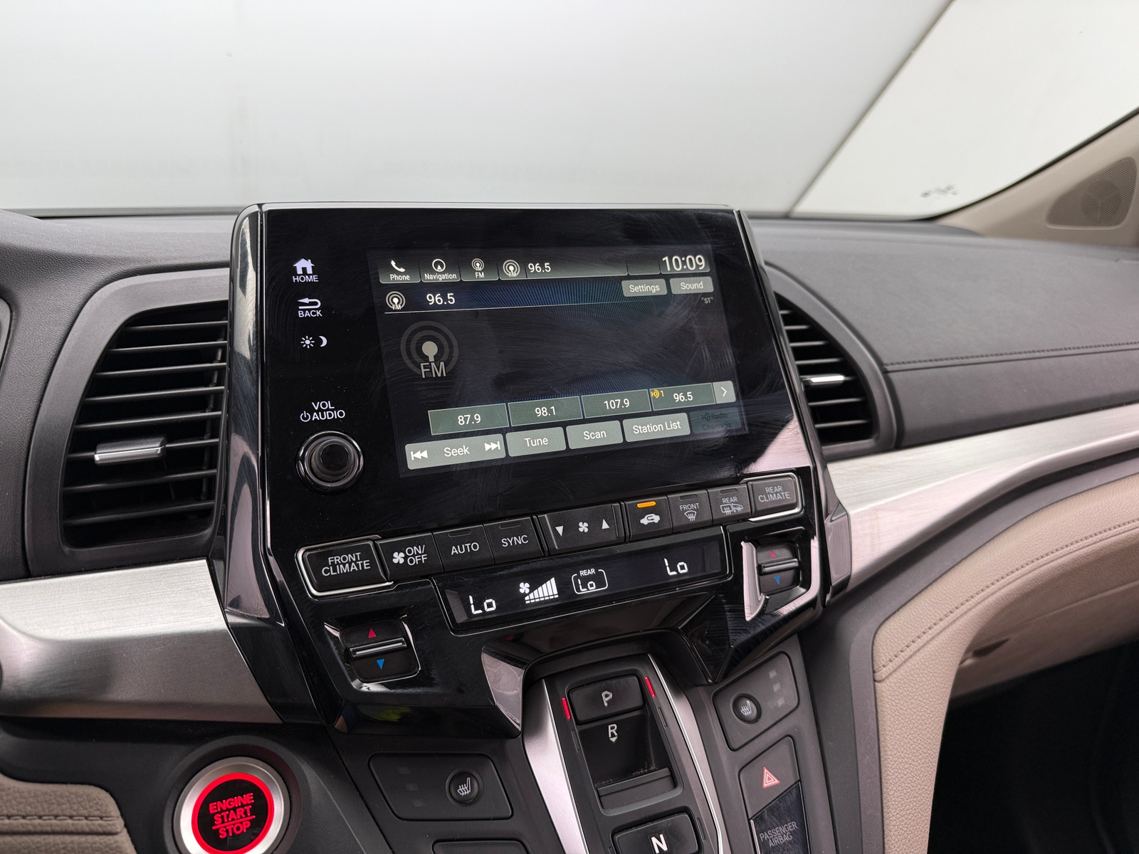 Thumbnail: 2018 Honda Odyssey - 3