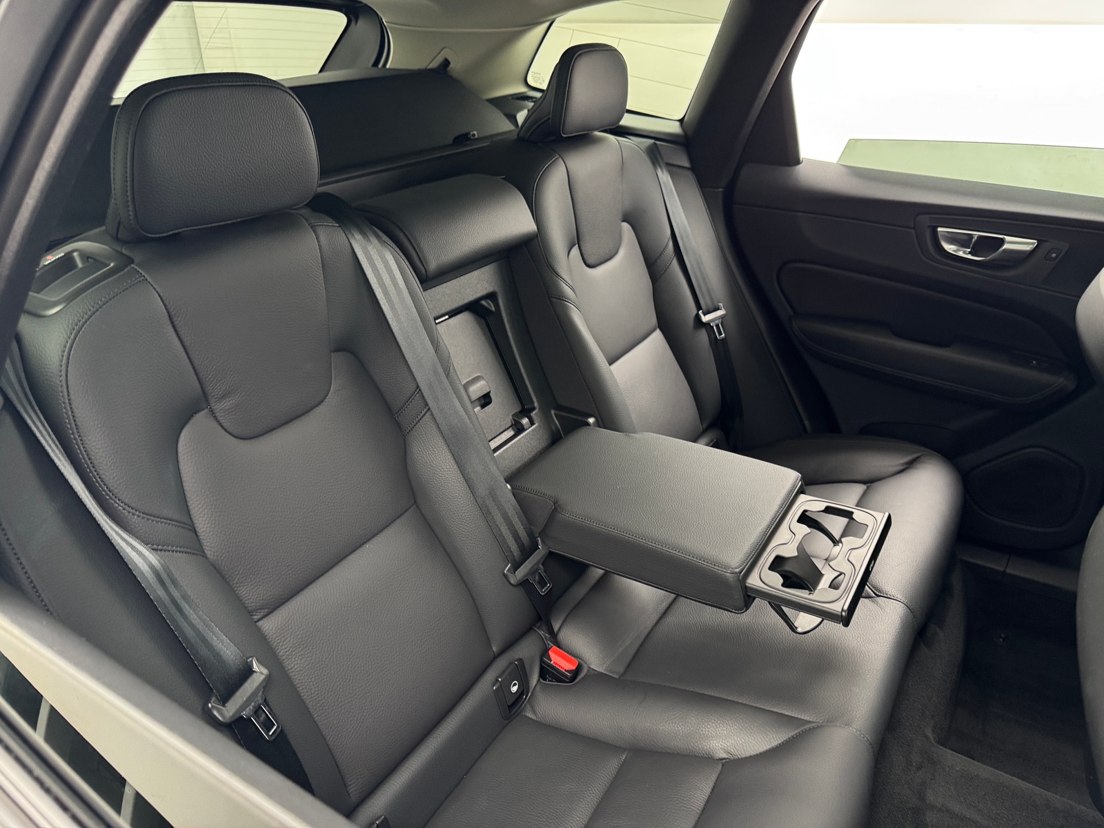 Thumbnail: 2023 Volvo XC60 - 5