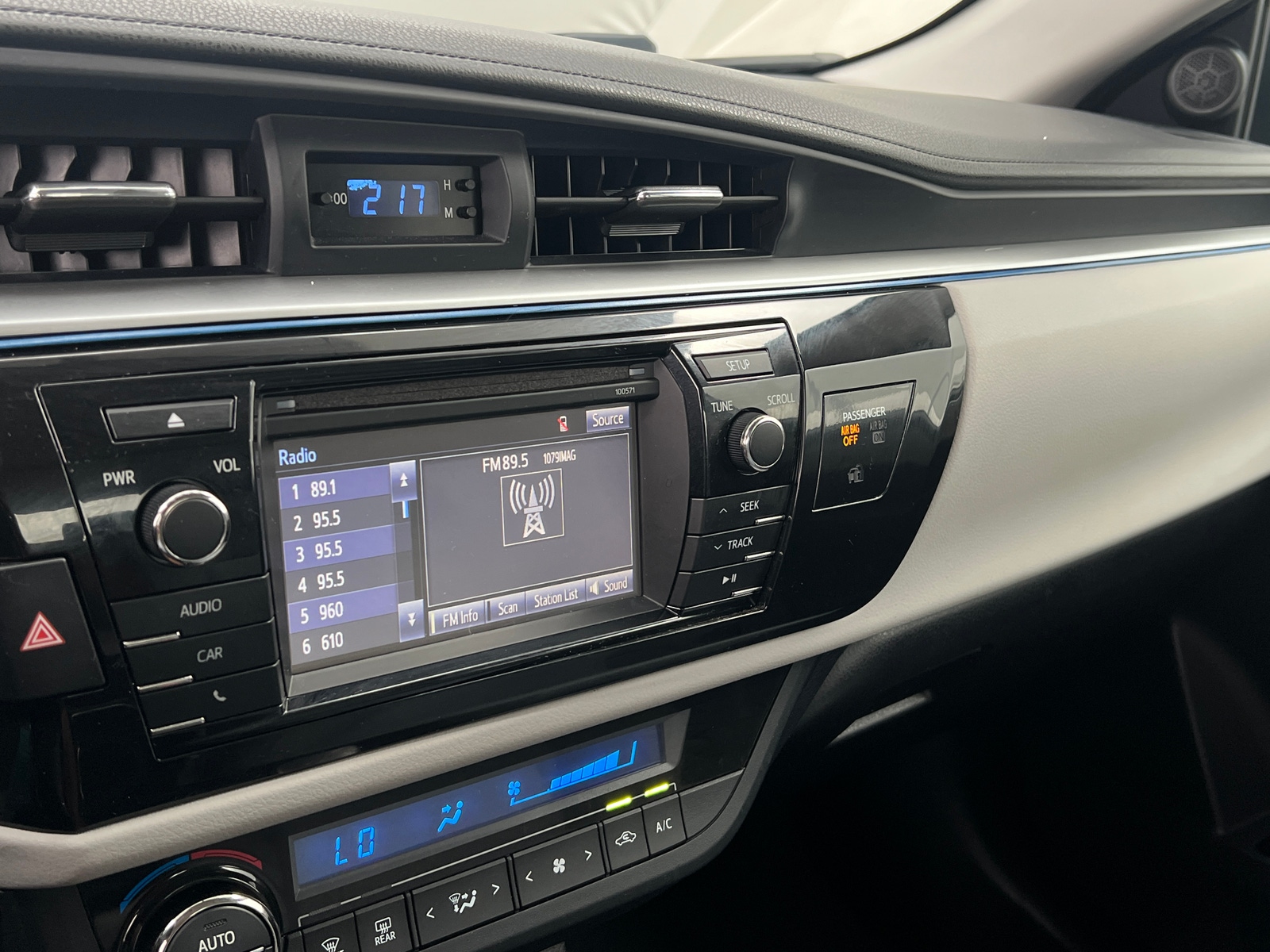 Thumbnail: 2016 Toyota Corolla - 4