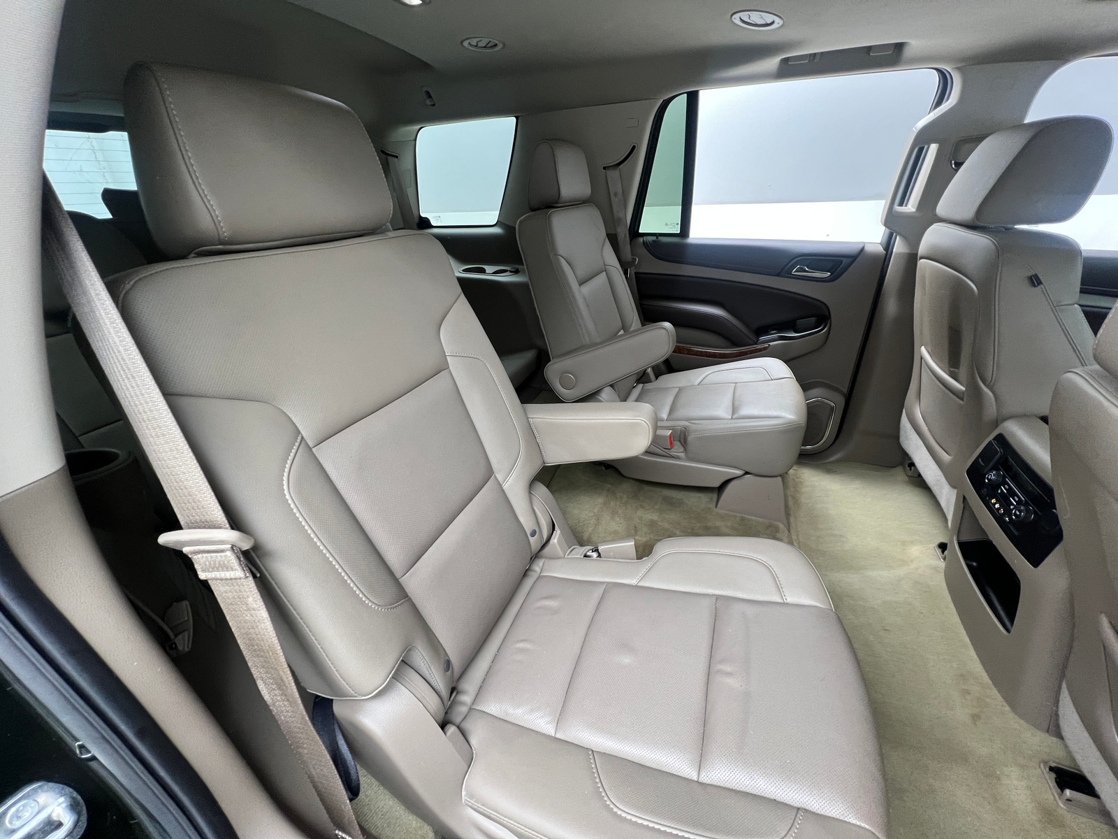 Thumbnail: 2016 Chevrolet Tahoe - 5