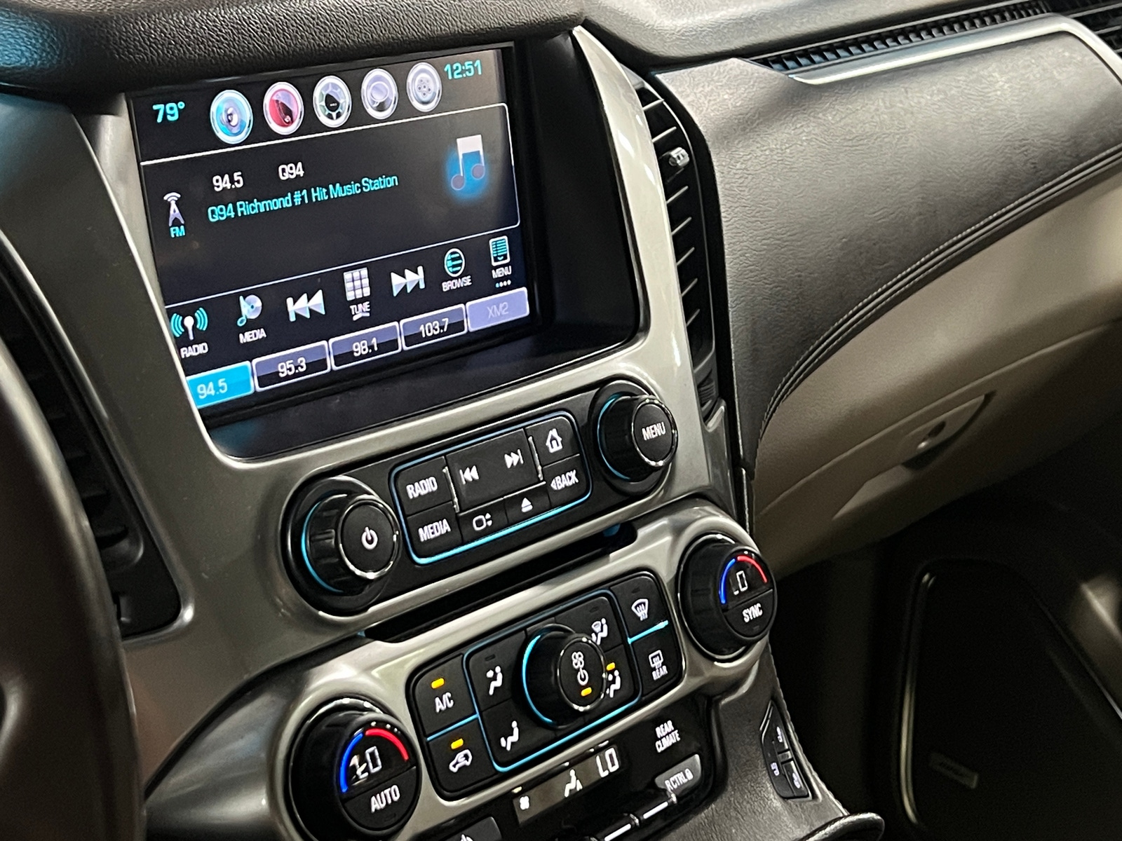 Thumbnail: 2016 Chevrolet Tahoe - 3