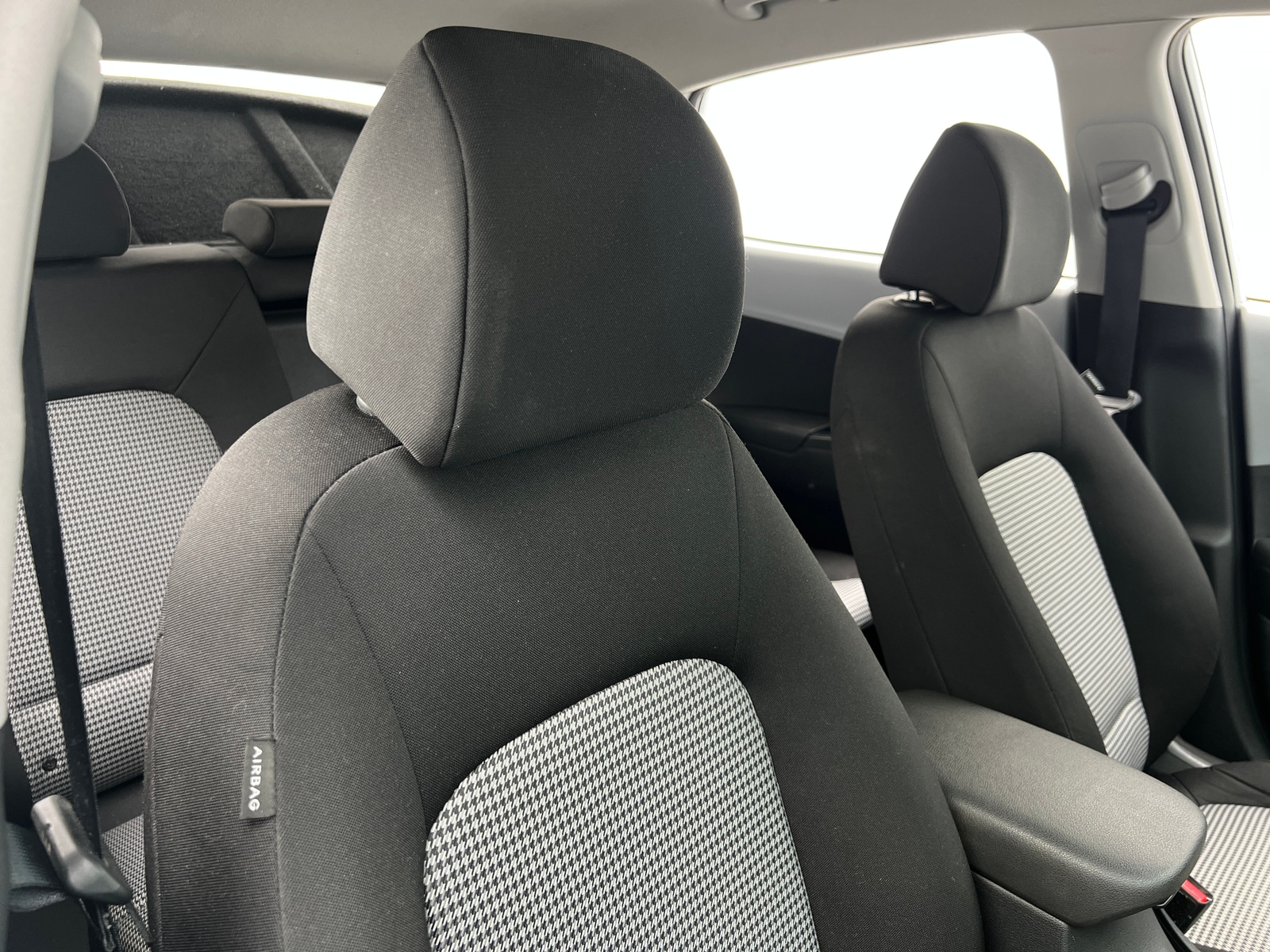 Thumbnail: 2019 Hyundai Kona - 2