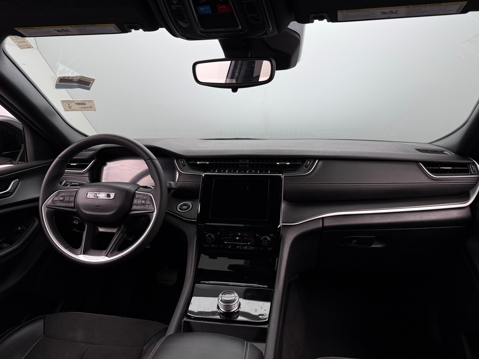 Thumbnail: 2024 Jeep Grand Cherokee L - 3