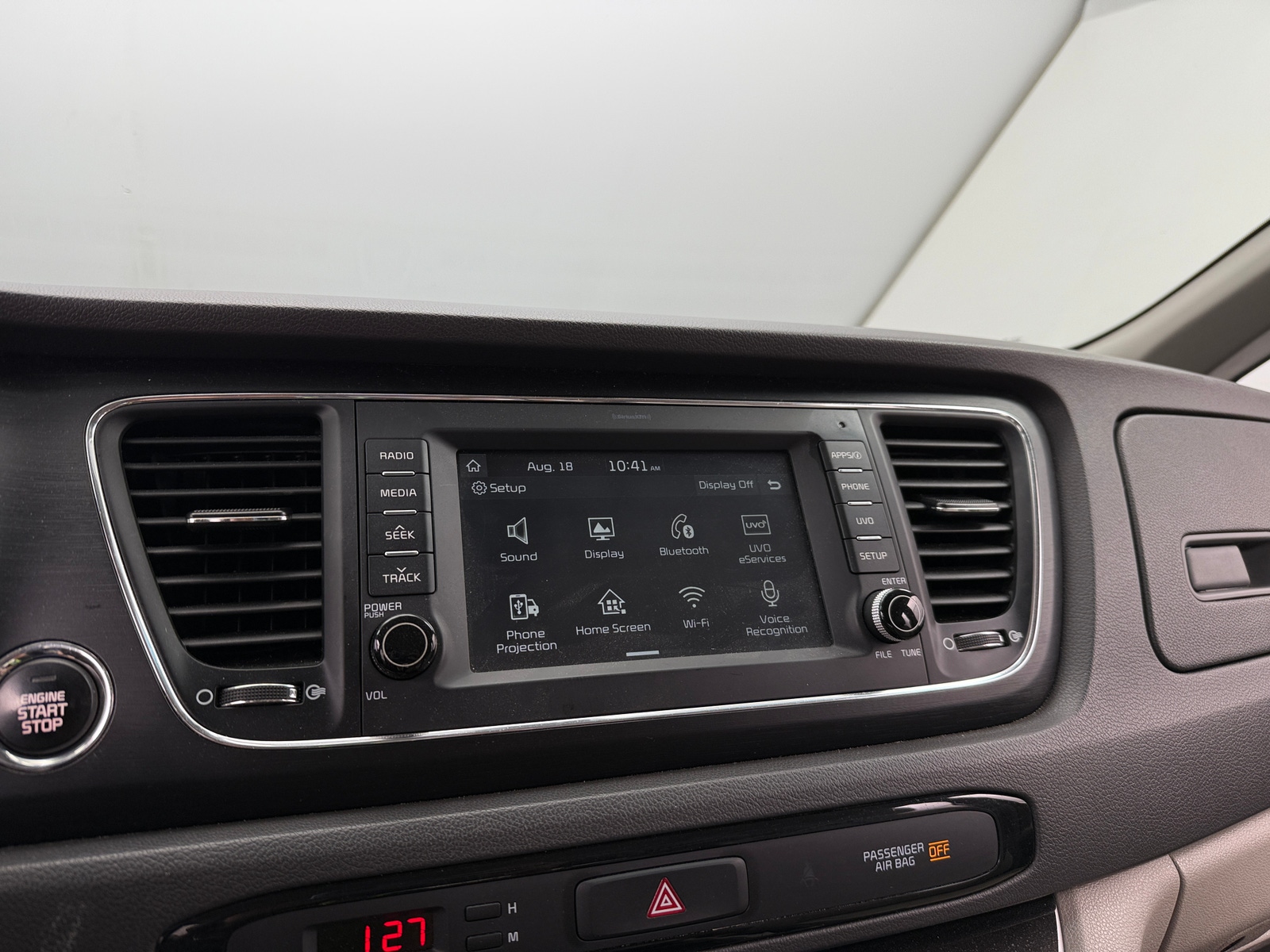 Thumbnail: 2018 Kia Sedona - 3