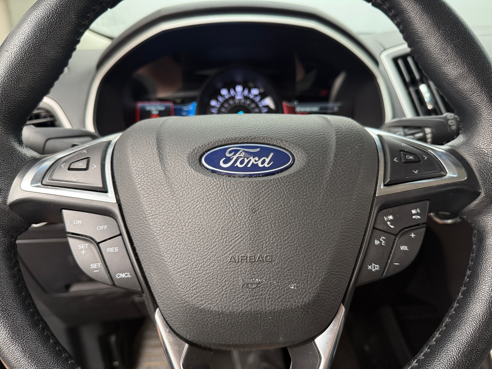 Thumbnail: 2018 Ford Edge - 4