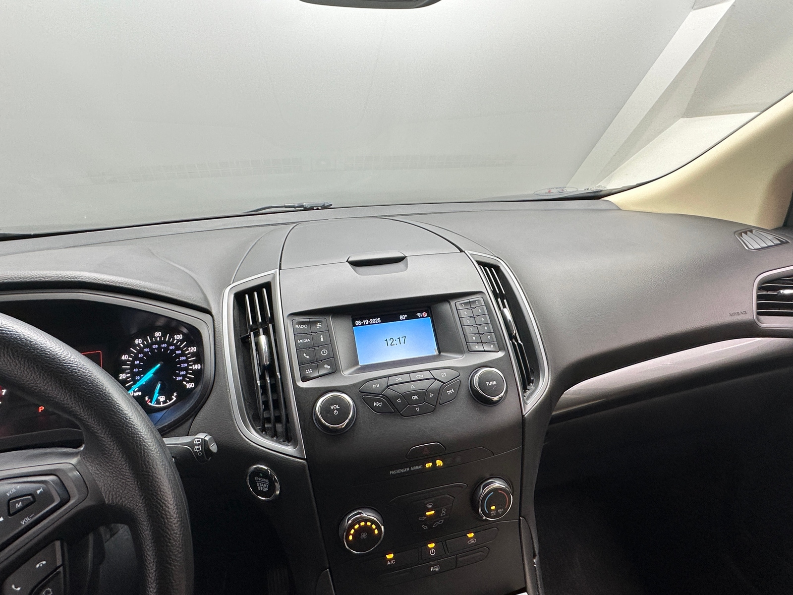 Thumbnail: 2019 Ford Edge - 3