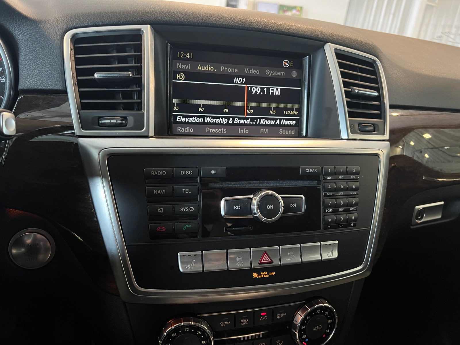 Thumbnail: 2012 Mercedes-Benz M-Class - 3