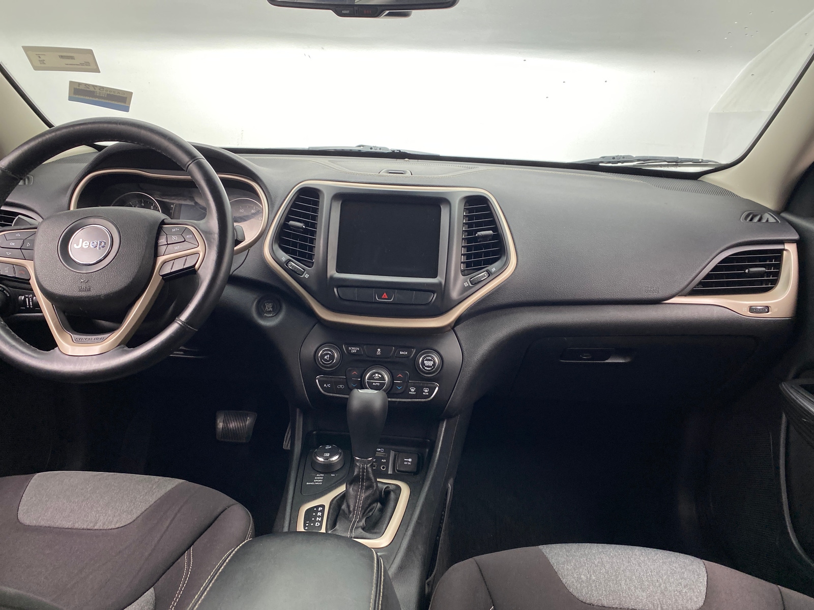 Thumbnail: 2014 Jeep Cherokee - 3