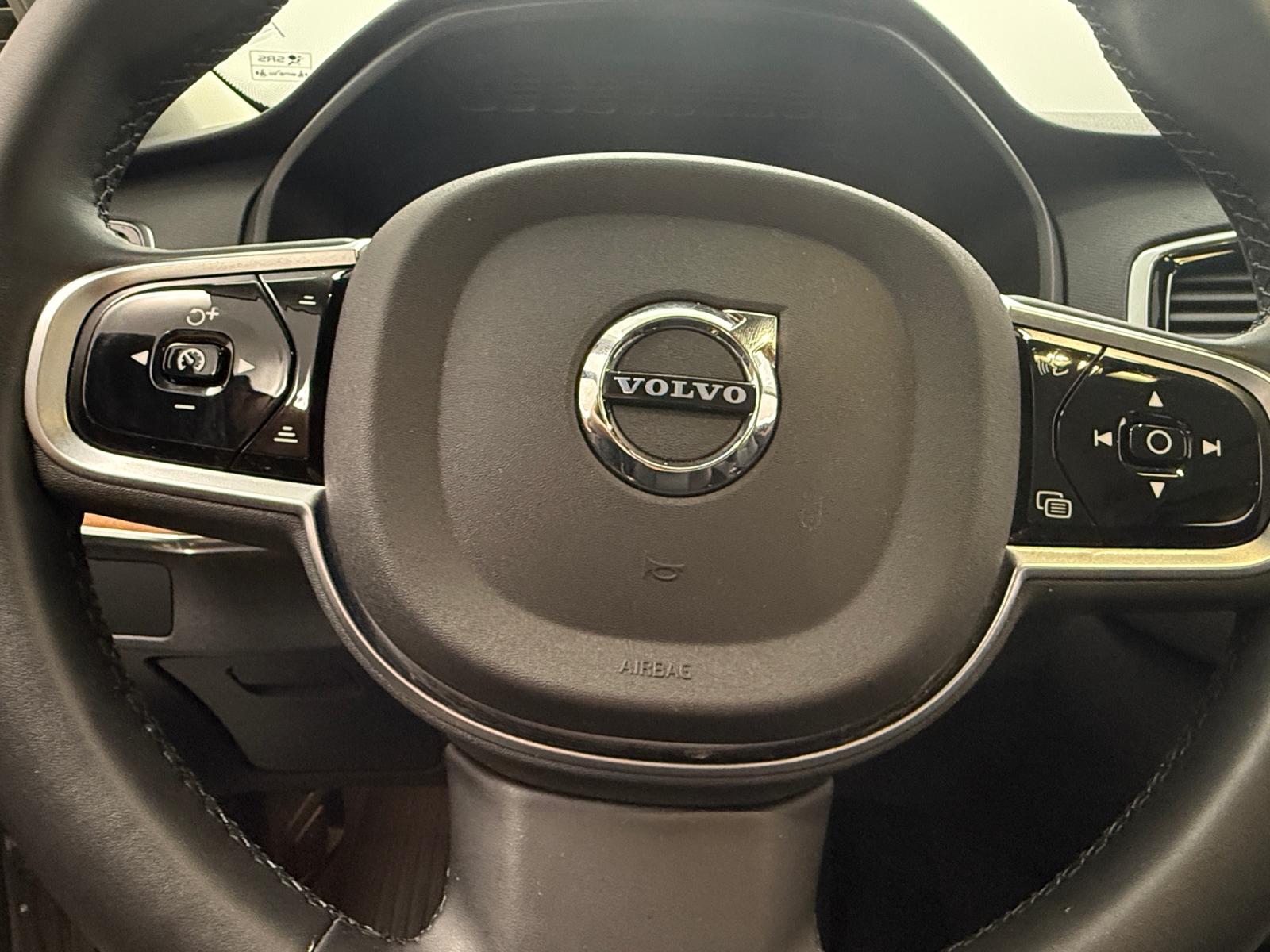 Thumbnail: 2025 Volvo XC90 - 4