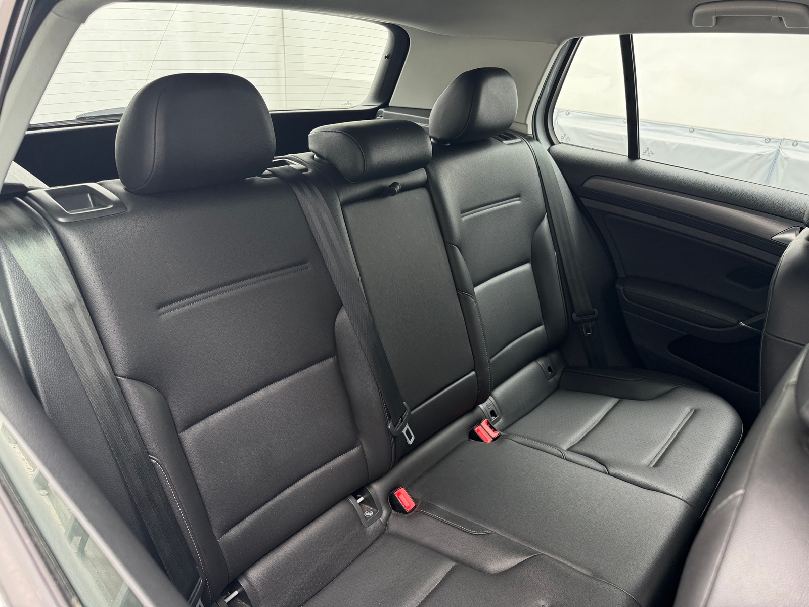 Thumbnail: 2020 Volkswagen Golf - 5