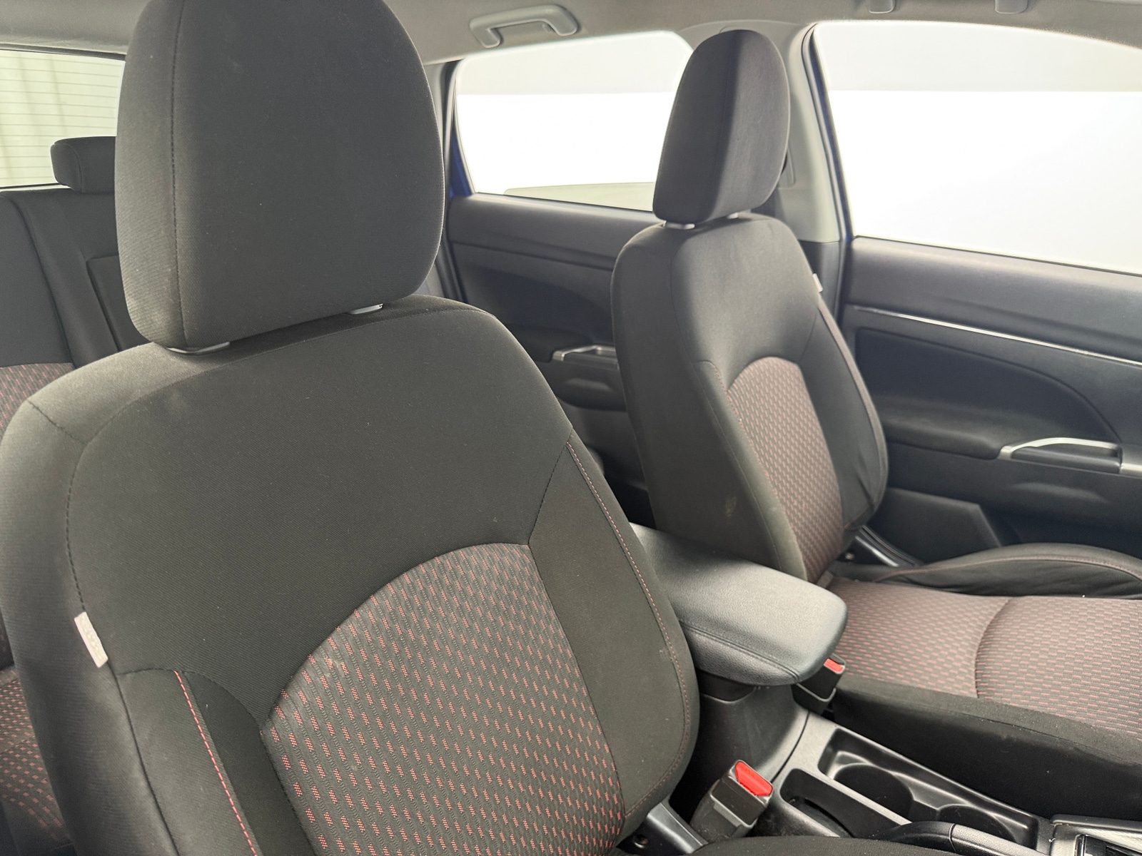 Thumbnail: 2019 Mitsubishi Outlander Sport - 2