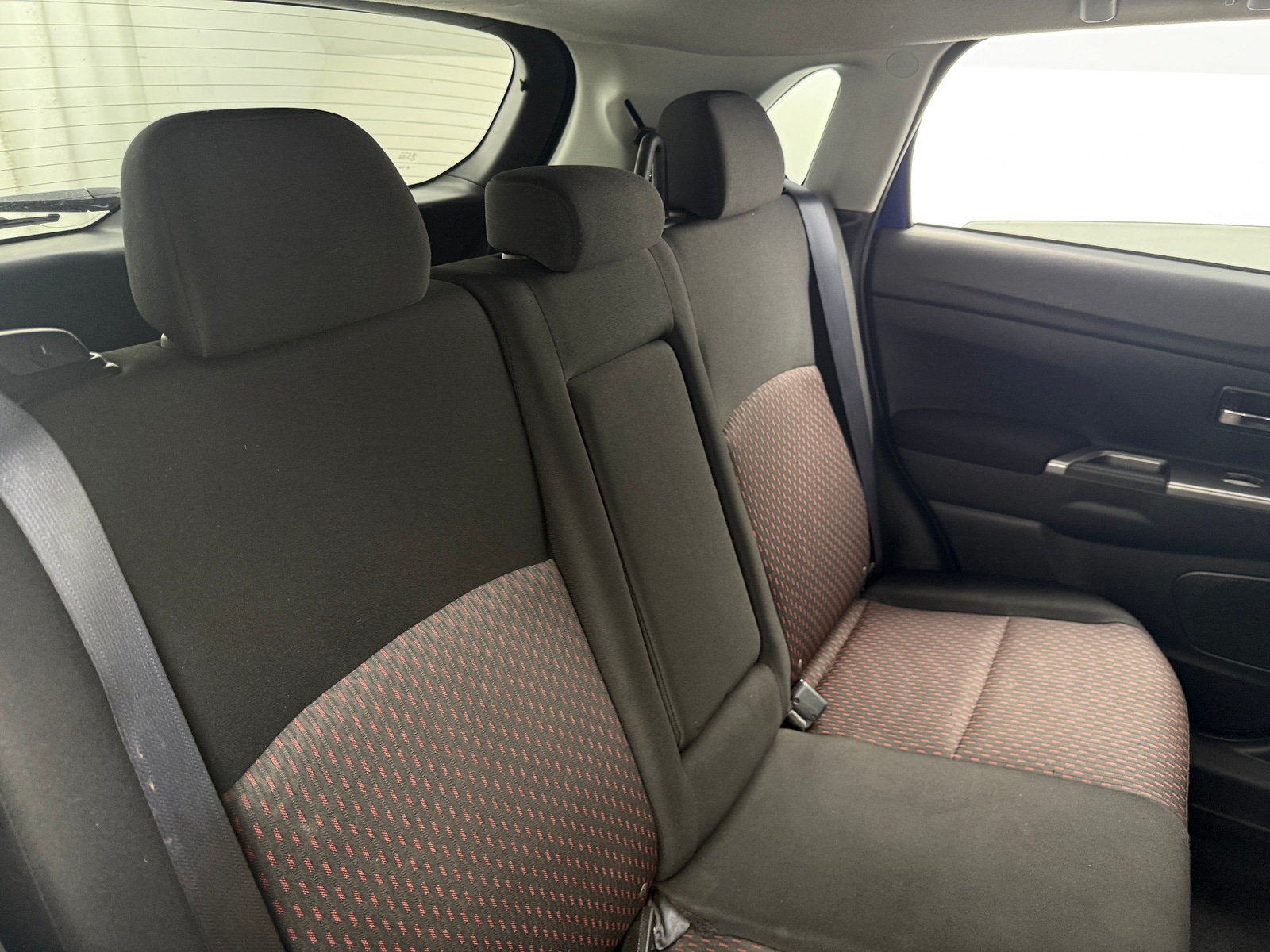 Thumbnail: 2019 Mitsubishi Outlander Sport - 6