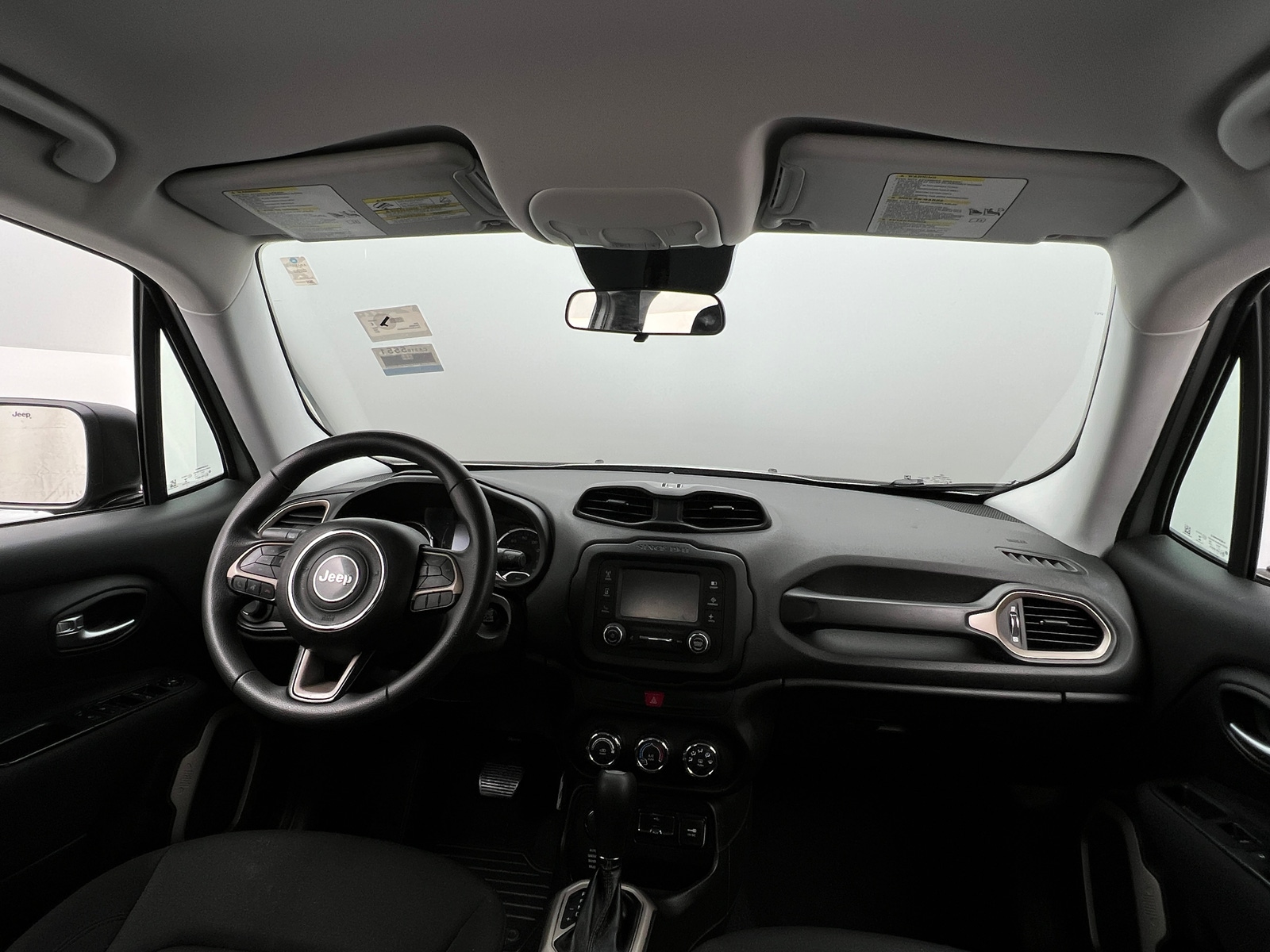 Thumbnail: 2017 Jeep Renegade - 3