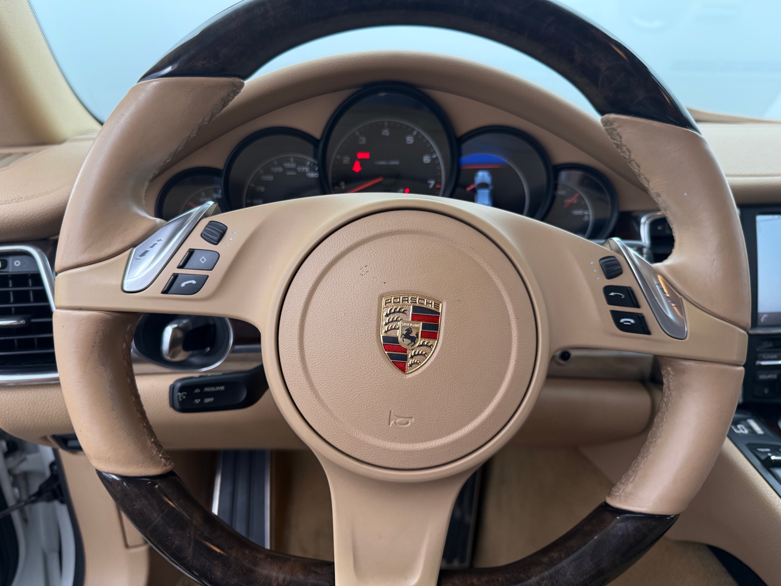 Thumbnail: 2014 Porsche Panamera - 4